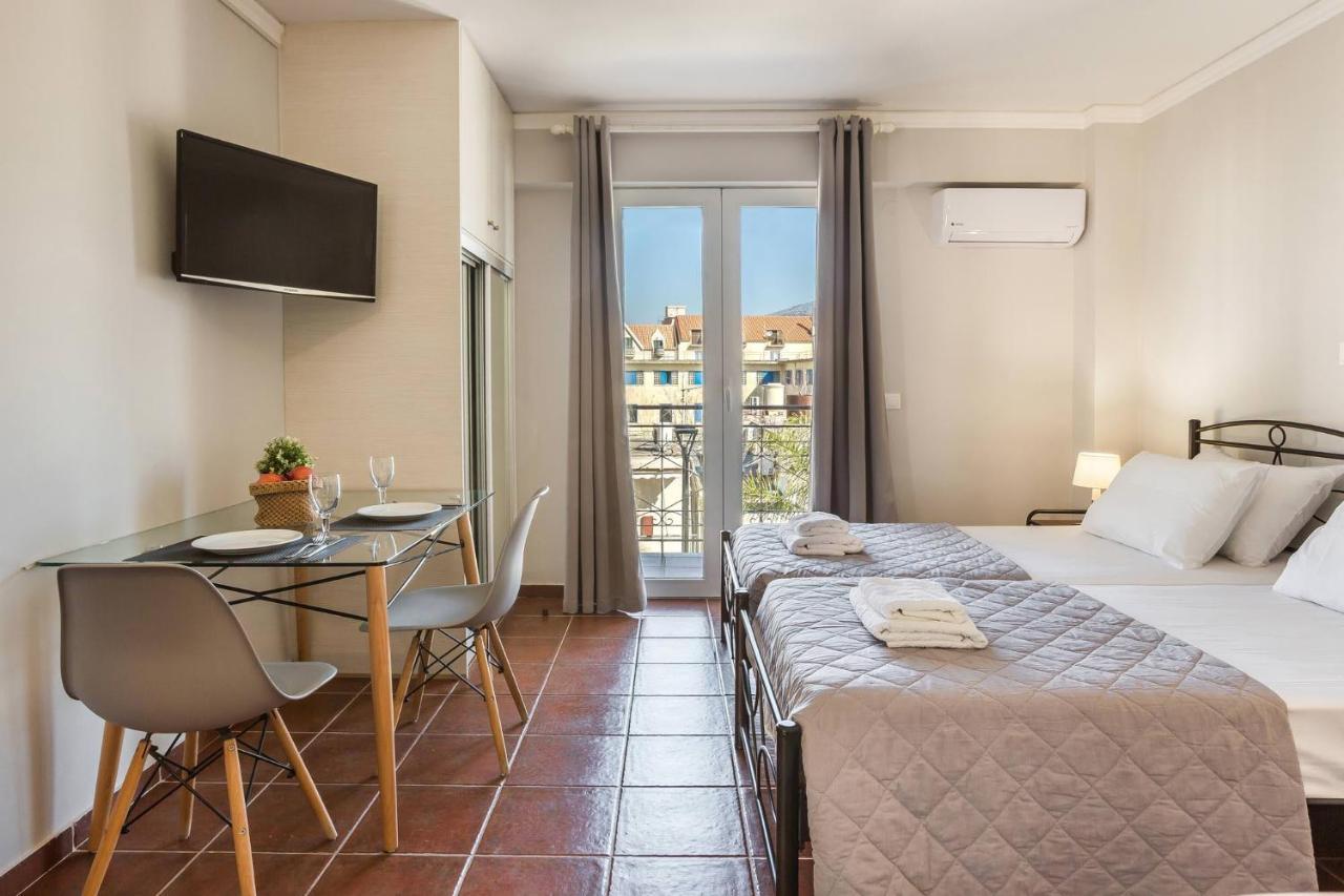 Fidias City Rooms 阿尔戈斯托利翁 外观 照片
