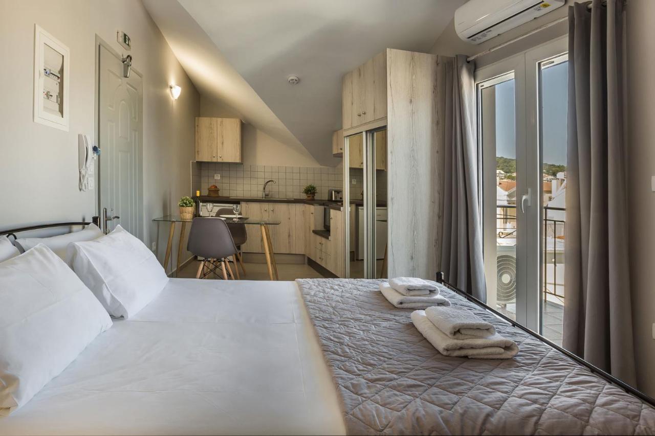 Fidias City Rooms 阿尔戈斯托利翁 外观 照片
